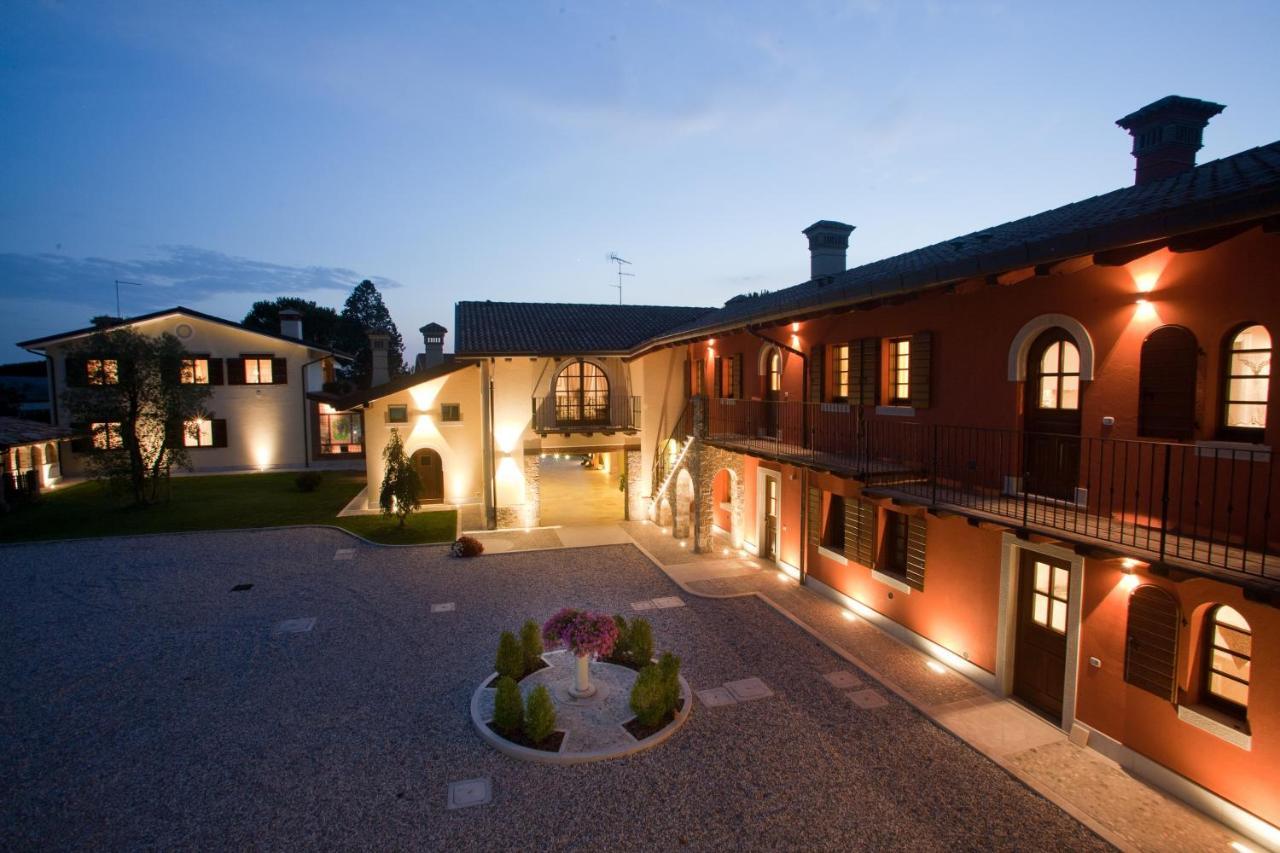 Wine Resort Luisa Mariano del Friuli Luaran gambar