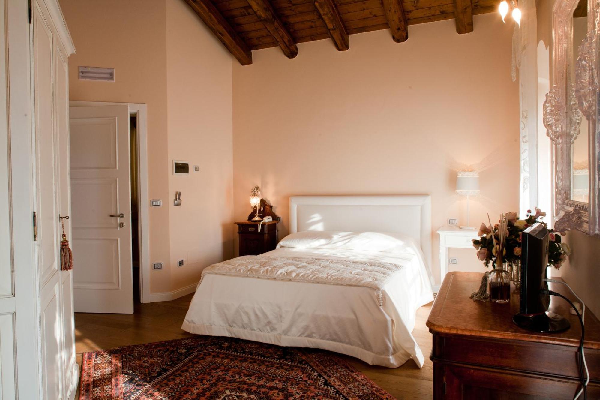 Wine Resort Luisa Mariano del Friuli Luaran gambar